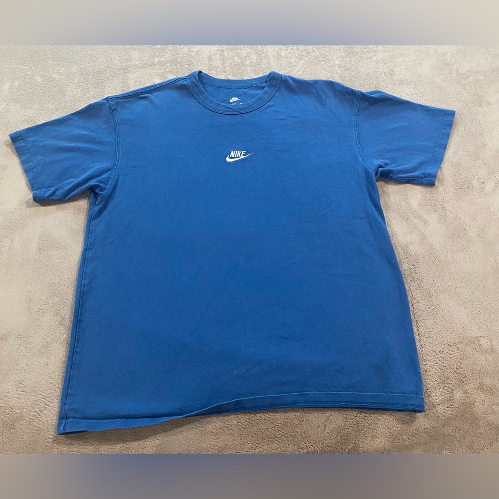 Nike The Nike Tee Men’s Small Blue T-Shirt Loose Fit Swoosh Logo Casual
